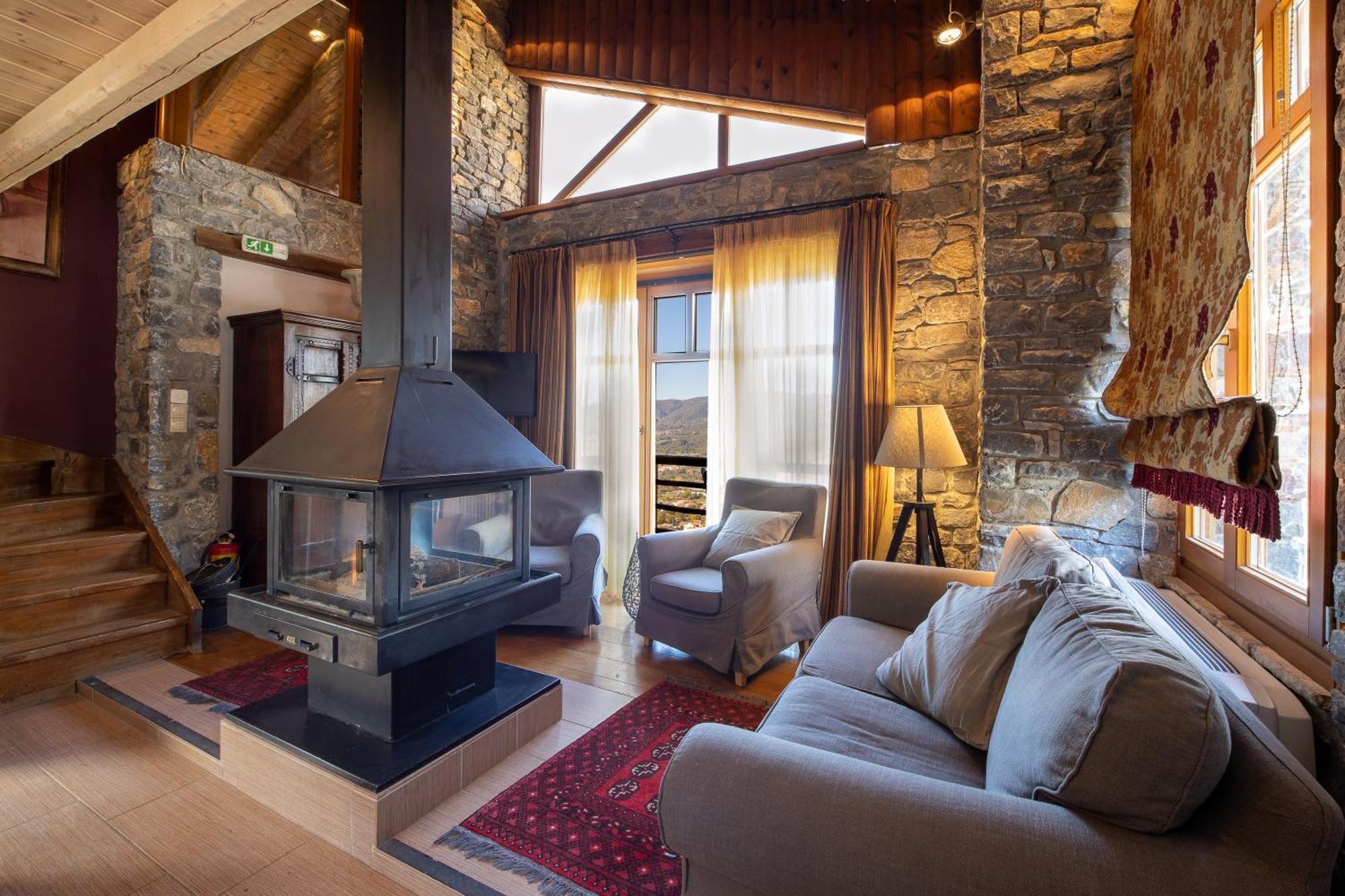 Chalet Azanias Kalawrita Zewnętrze zdjęcie